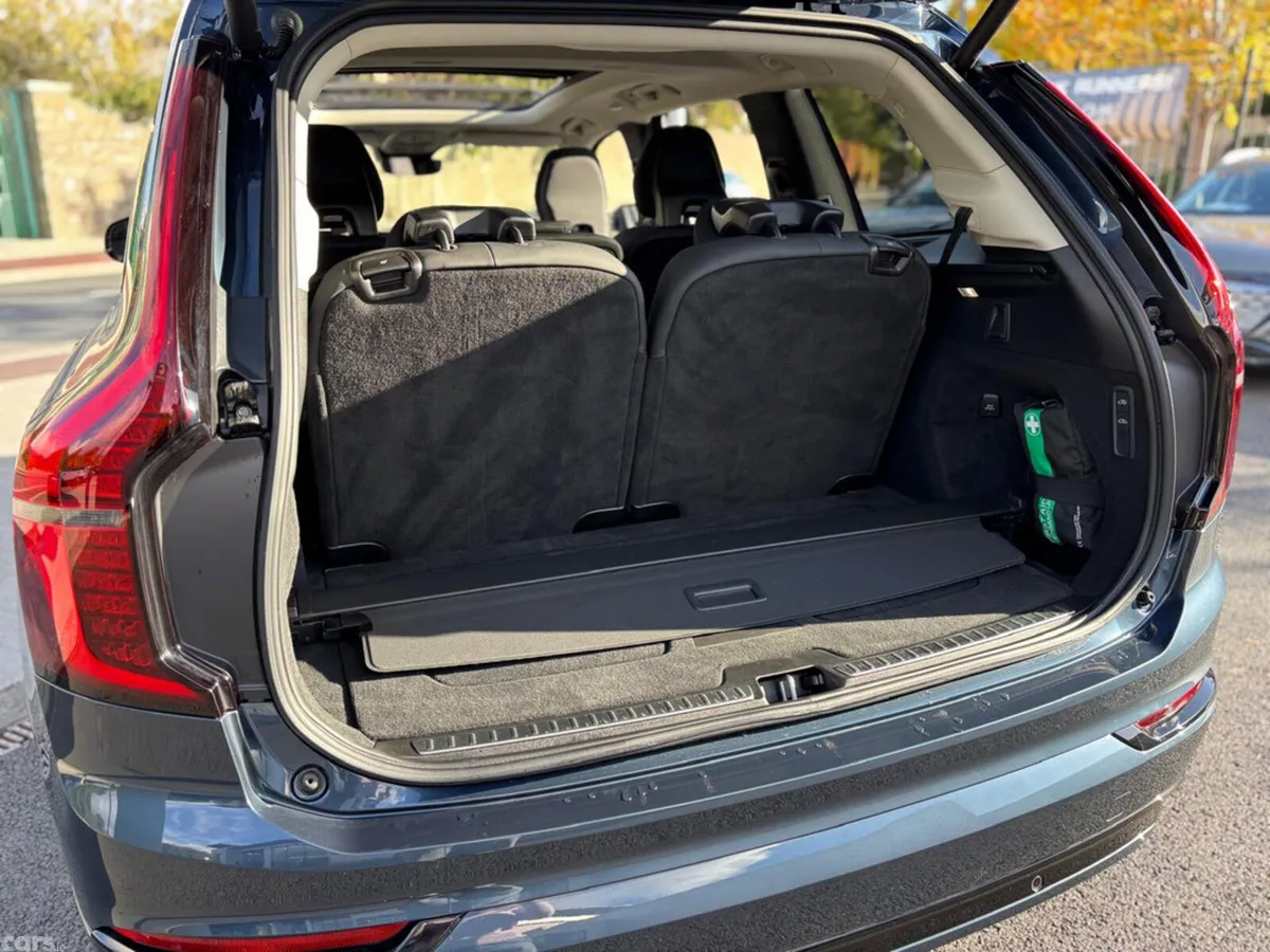 Volvo XC90 Estate, Petrol Plug-in Hybrid, 2026, Blue