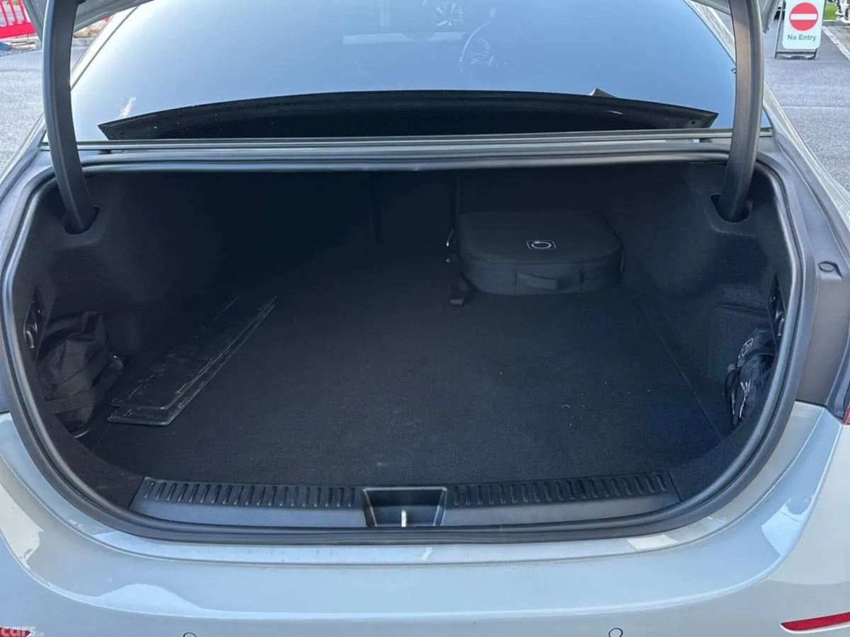 Mercedes-Benz E-Class Saloon, Petrol Plug-in Hybrid, 2025, Grey