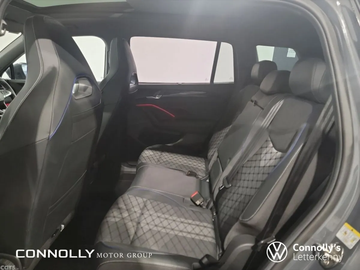 Volkswagen Tayron Estate, Diesel, 2025, Grey