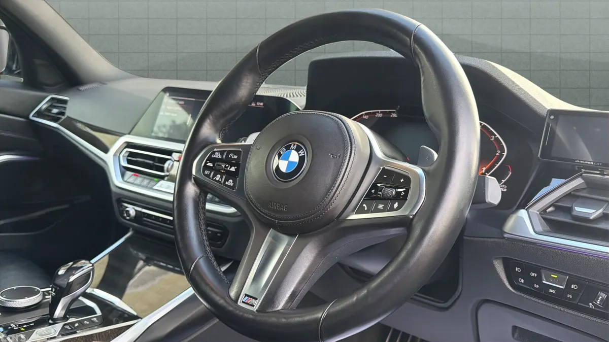 BMW 3-Series Saloon, Diesel, 2021, Blue