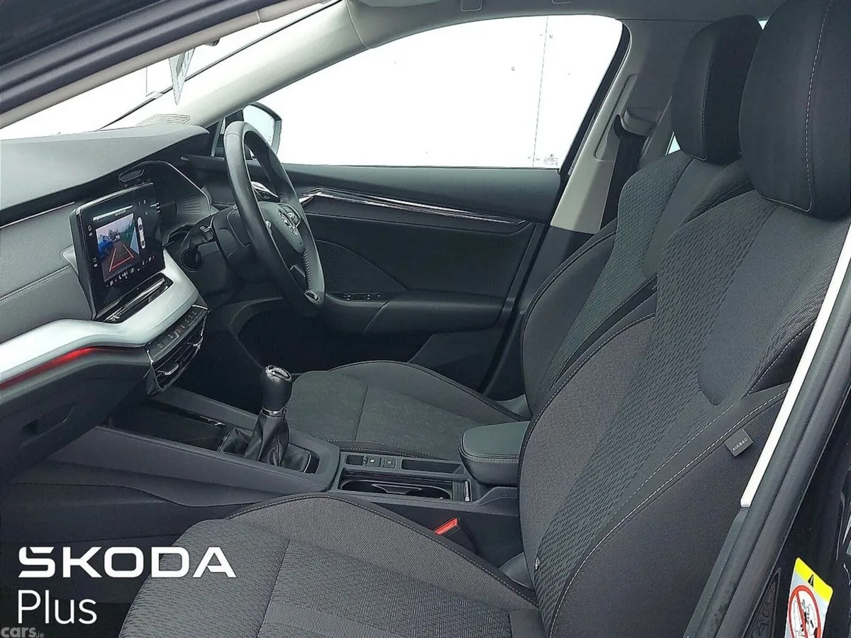 Skoda Octavia Saloon, Diesel, 2024, Black