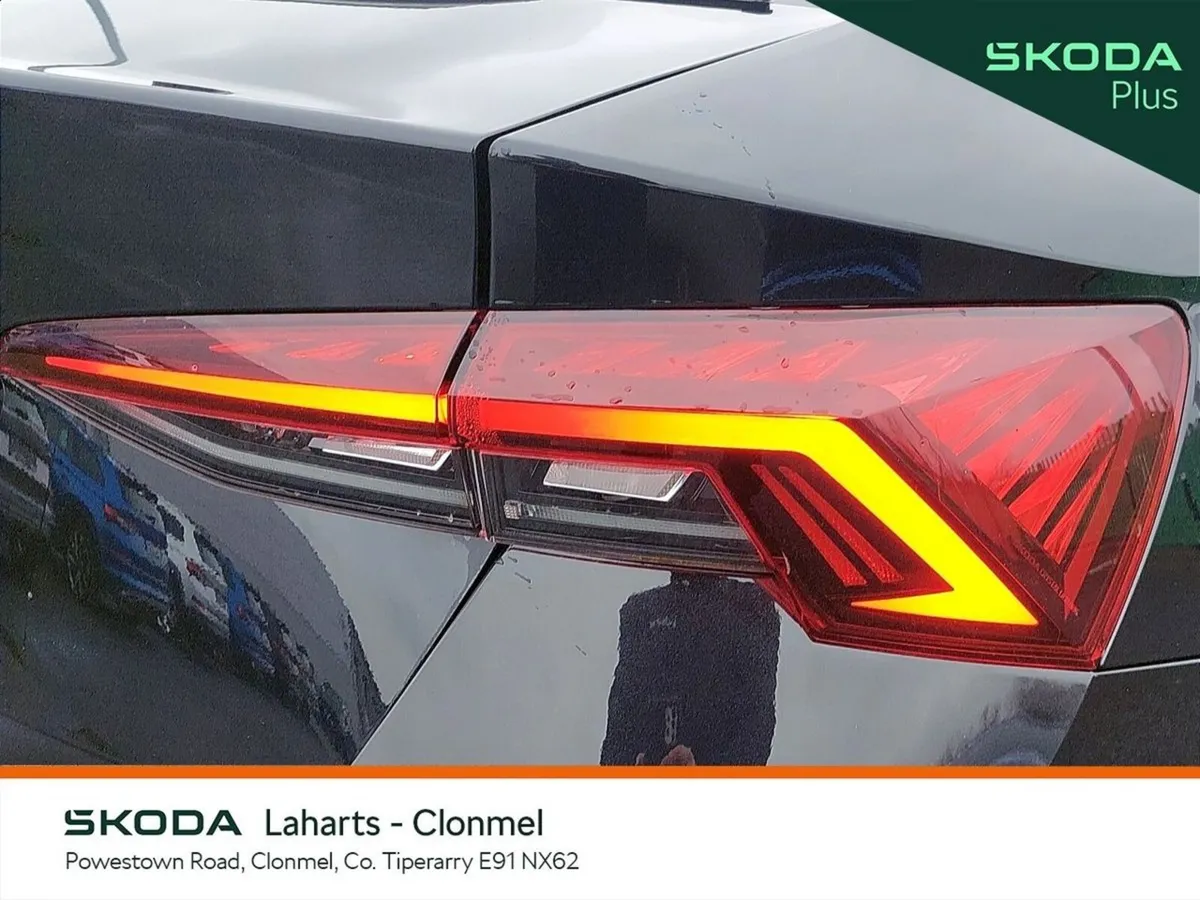 Skoda Octavia Saloon, Diesel, 2024, Black