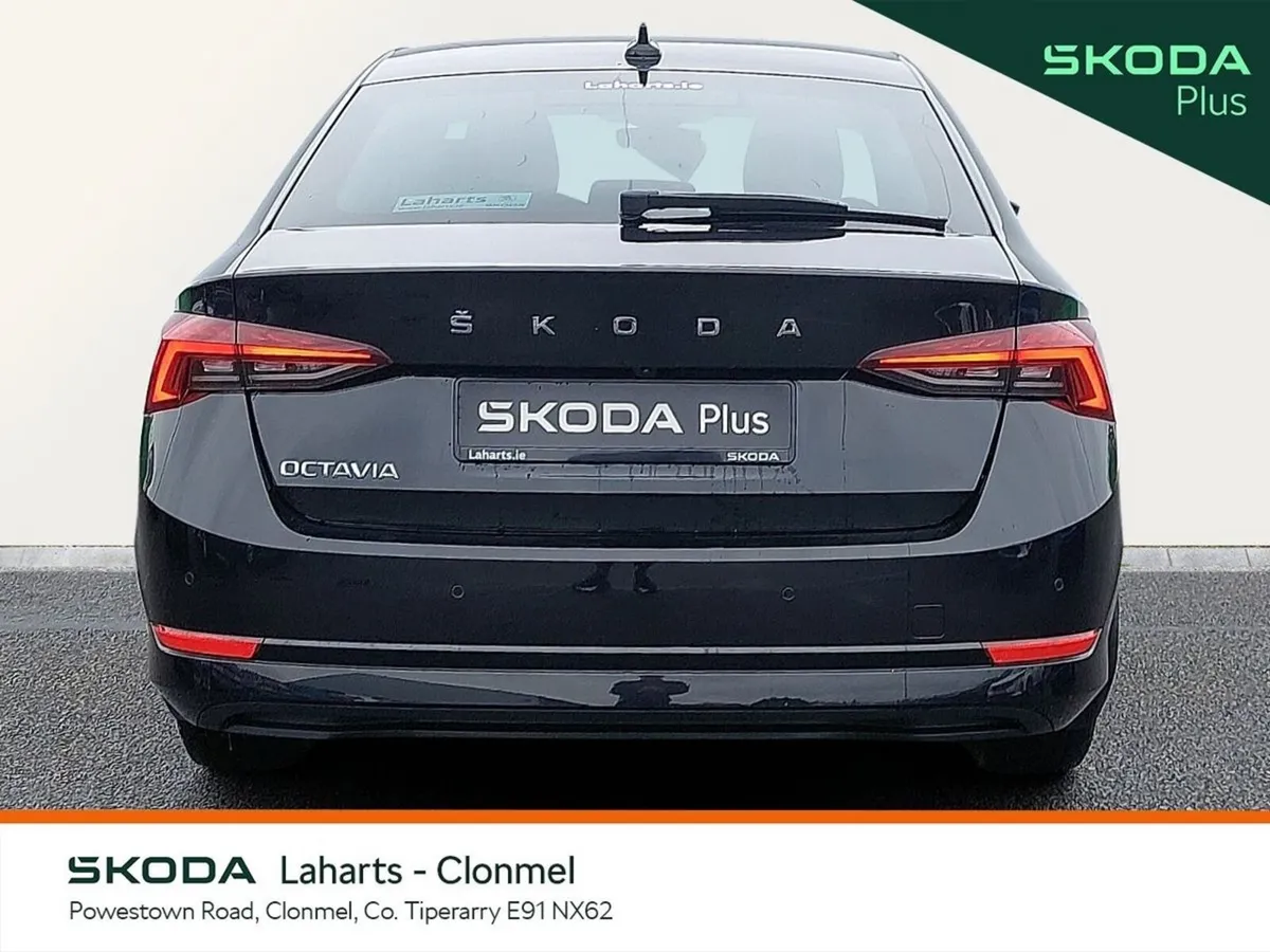 Skoda Octavia Saloon, Diesel, 2024, Black