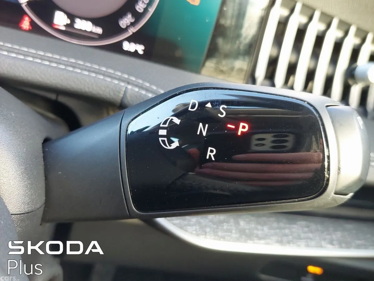 Skoda Superb Saloon, Diesel, 2025, Silver