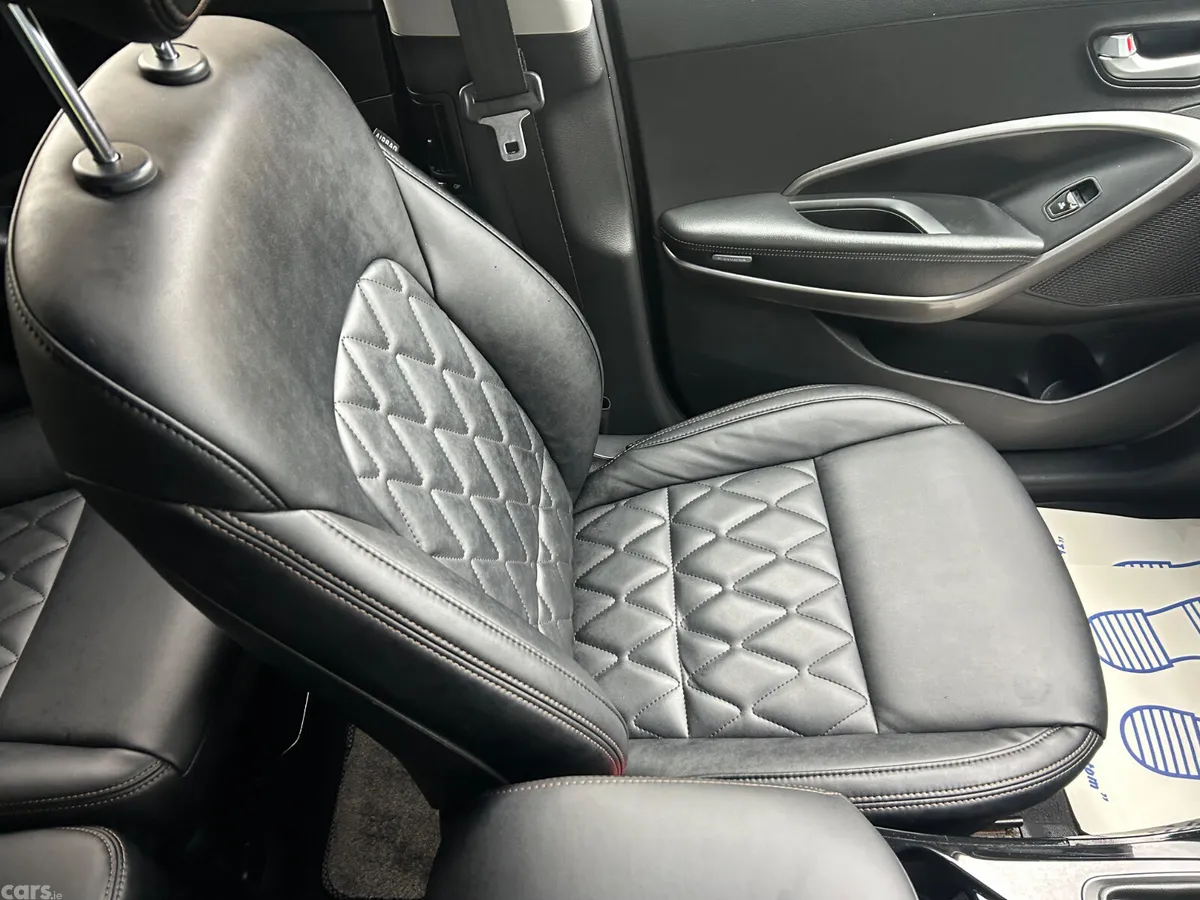 Hyundai Santa Fe SUV, Diesel, 2014, Silver