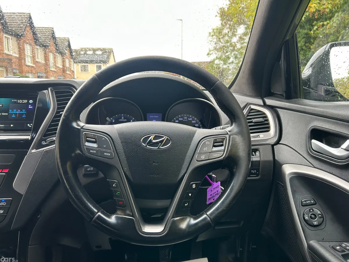 Hyundai Santa Fe SUV, Diesel, 2014, Silver