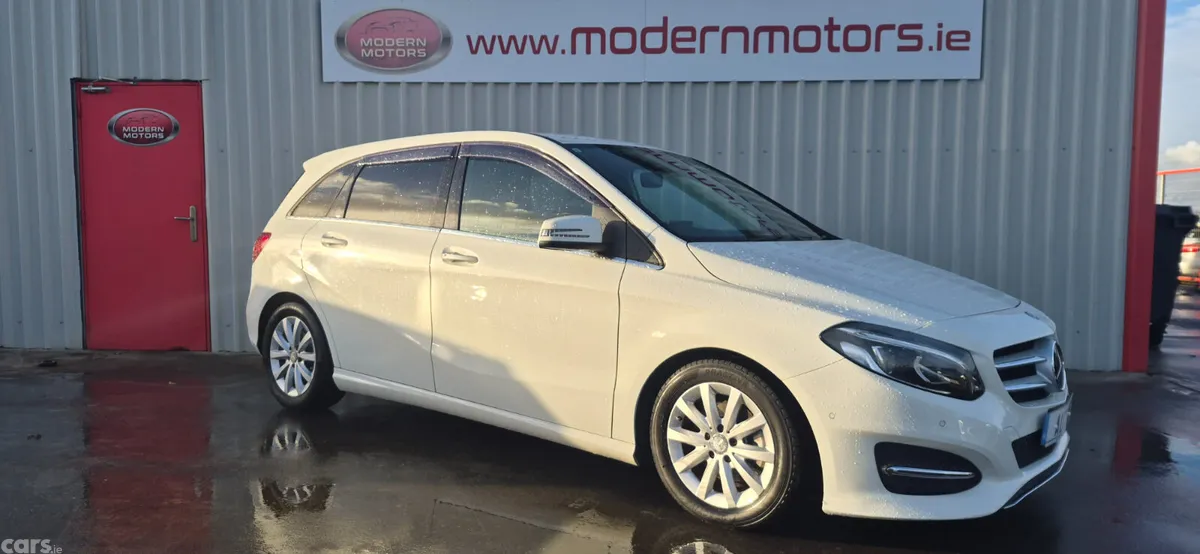 Mercedes-Benz B-Class MPV, Petrol, 2015, White