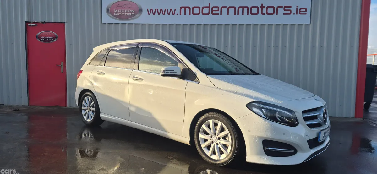 Mercedes-Benz B-Class MPV, Petrol, 2015, White