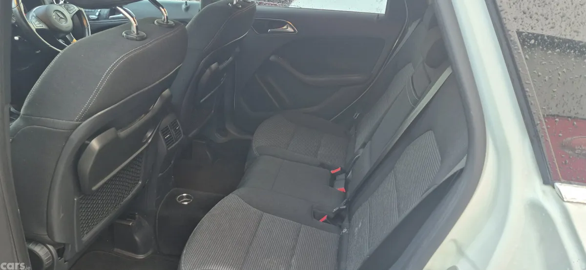 Mercedes-Benz B-Class MPV, Petrol, 2015, White