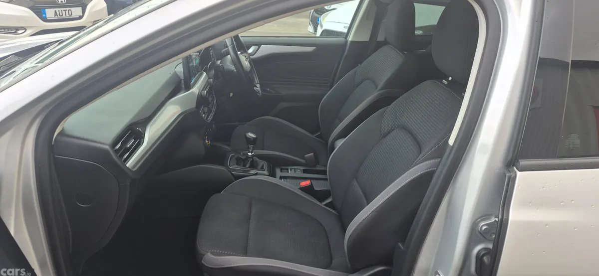 Ford Focus Hatchback, Diesel, 2019, Silver