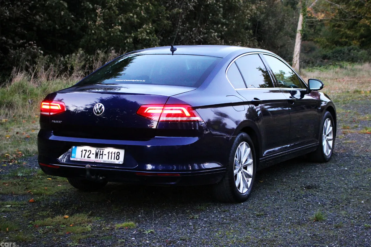 Volkswagen Passat Saloon, Diesel, 2017, Blue