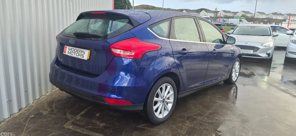 Ford Focus Hatchback, Diesel, 2017, Blue