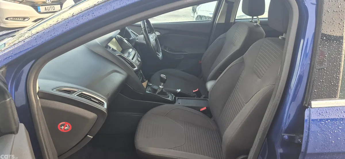 Ford Focus Hatchback, Diesel, 2017, Blue