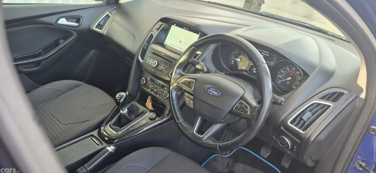 Ford Focus Hatchback, Diesel, 2017, Blue