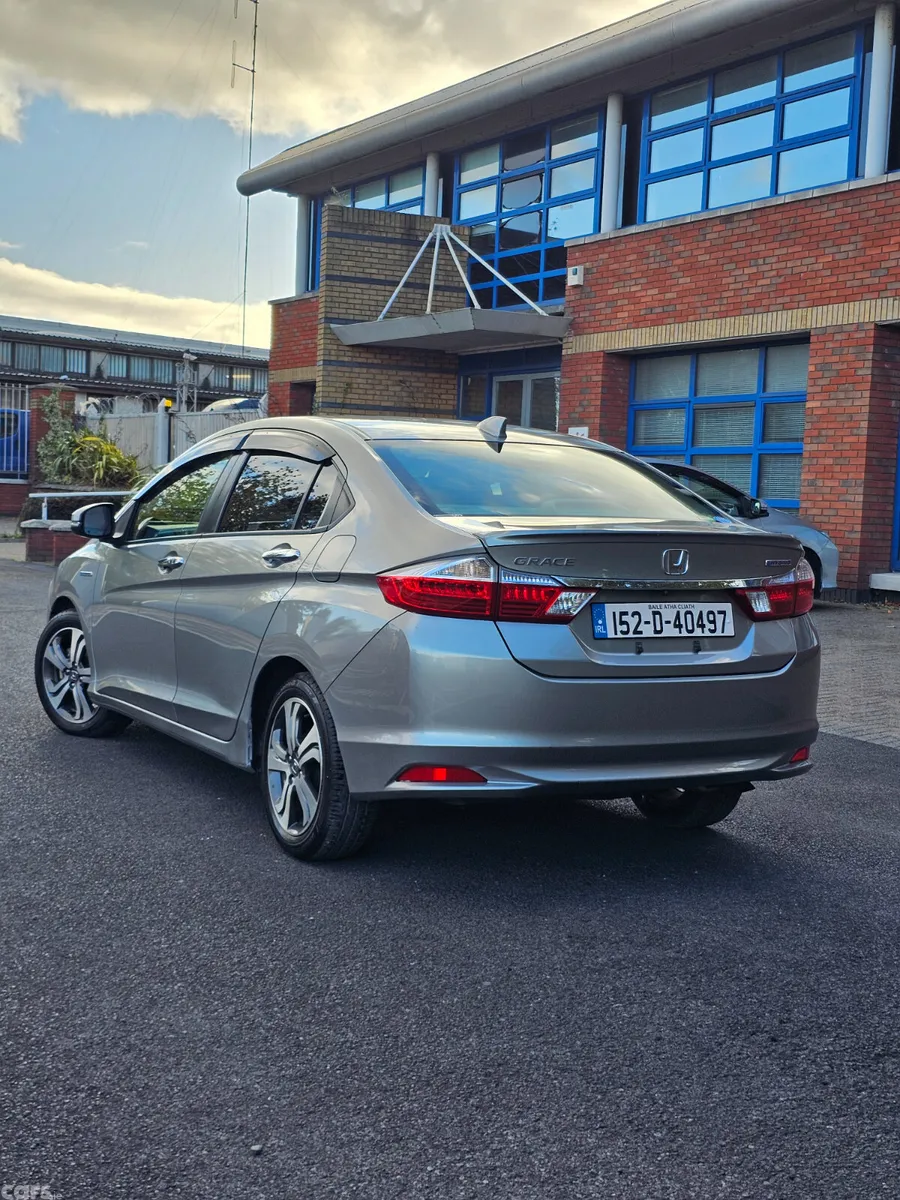 Honda Grace Saloon, Petrol Hybrid, 2015, Grey