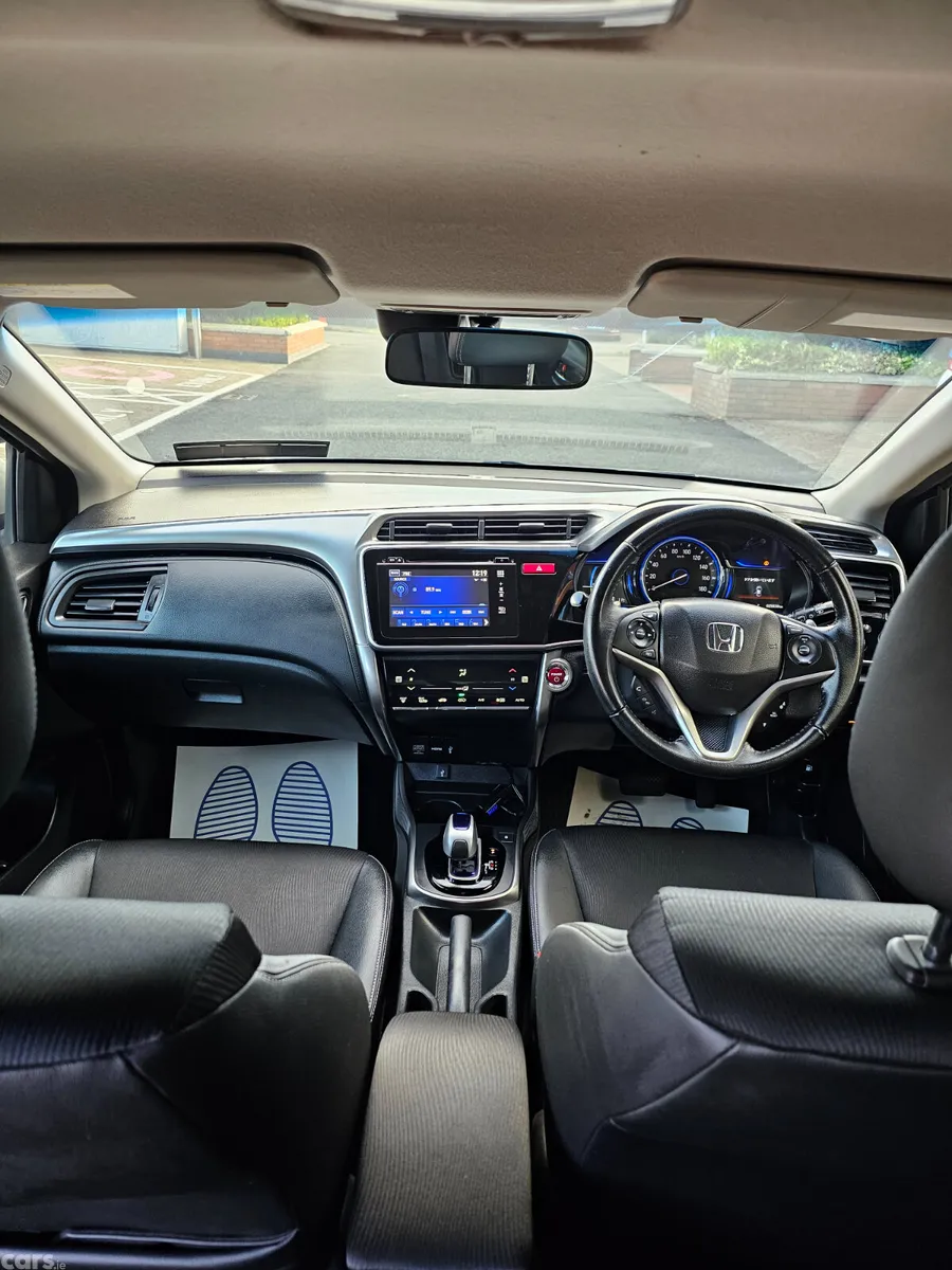 Honda Grace Saloon, Petrol Hybrid, 2015, Grey
