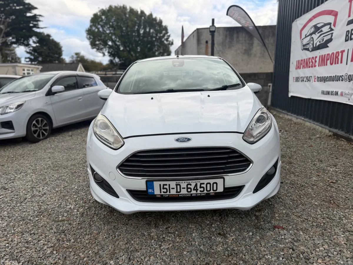 Ford Fiesta Hatchback, Petrol, 2015, White
