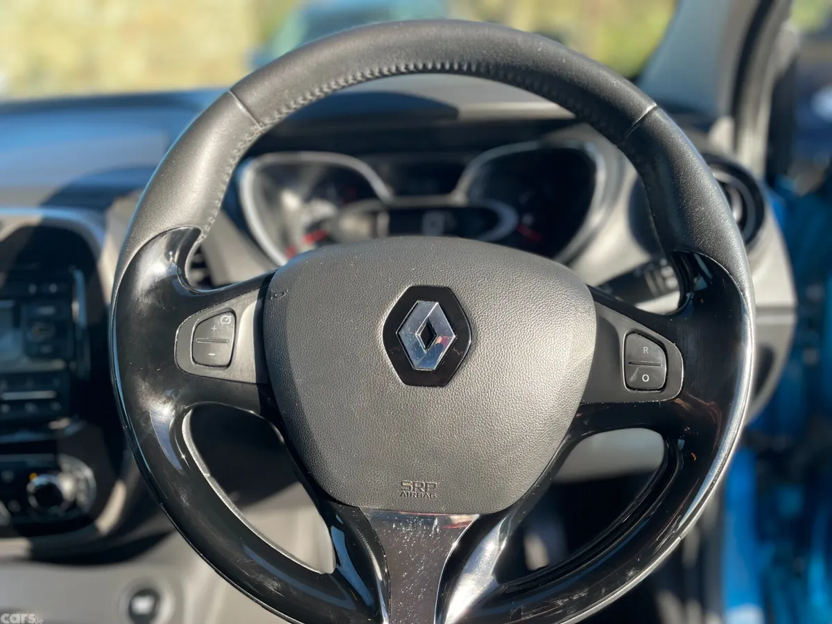 Renault Captur Hatchback, Diesel, 2017, Blue