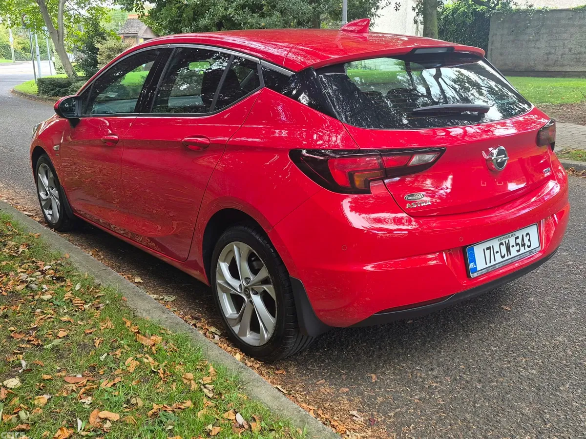 Opel Astra Hatchback, Diesel, 2017, Red