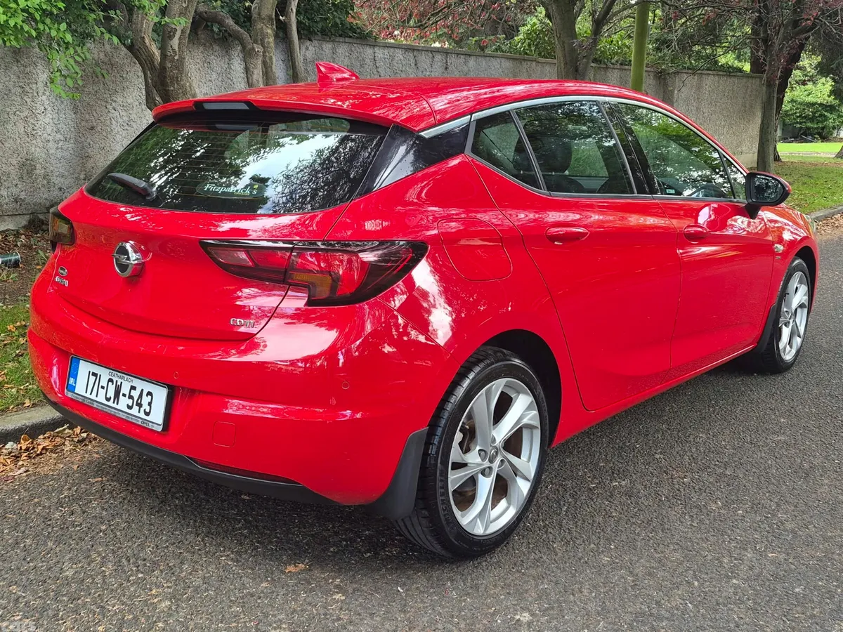 Opel Astra Hatchback, Diesel, 2017, Red