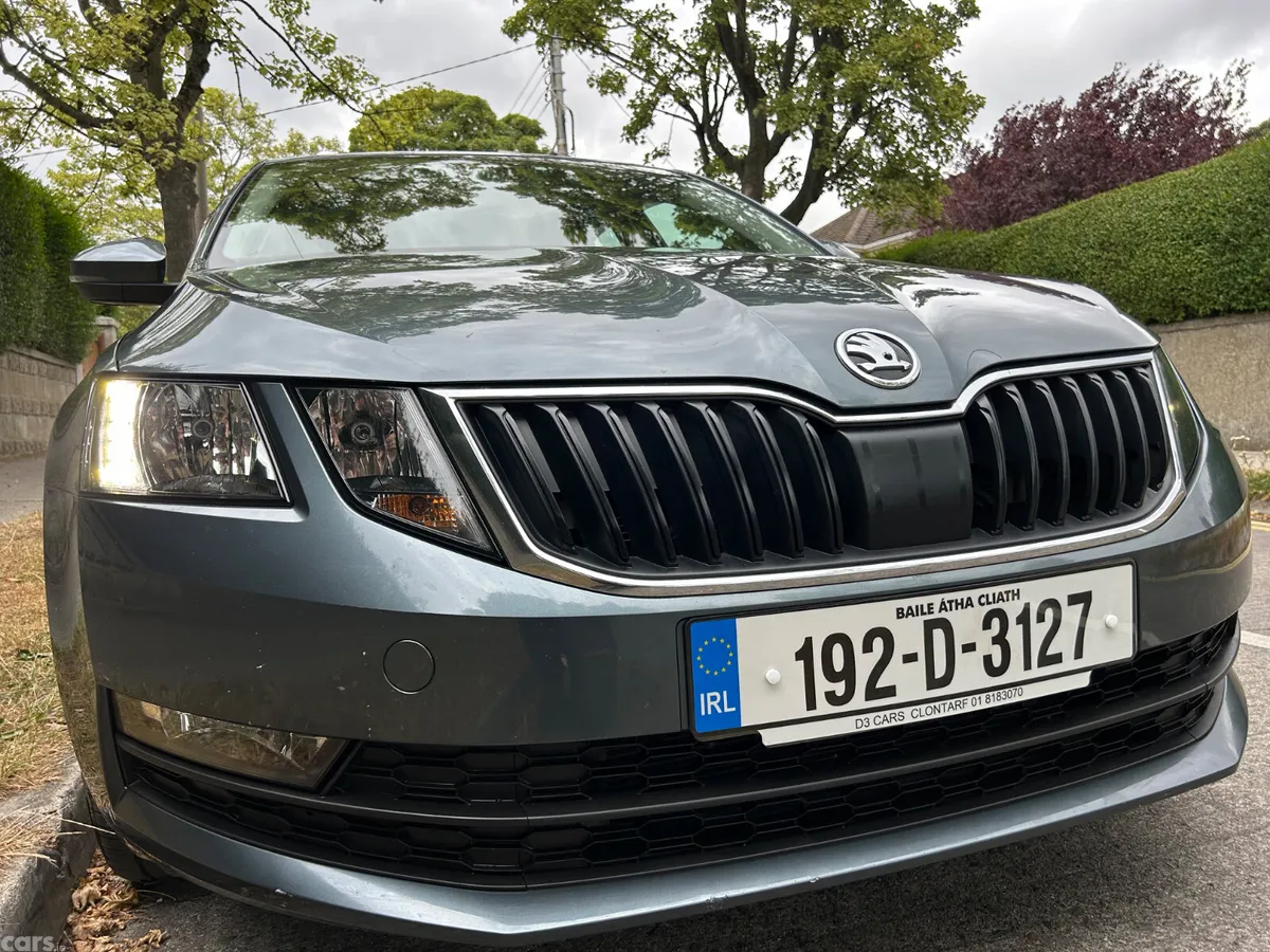 Skoda Octavia Saloon, Diesel, 2019, Black