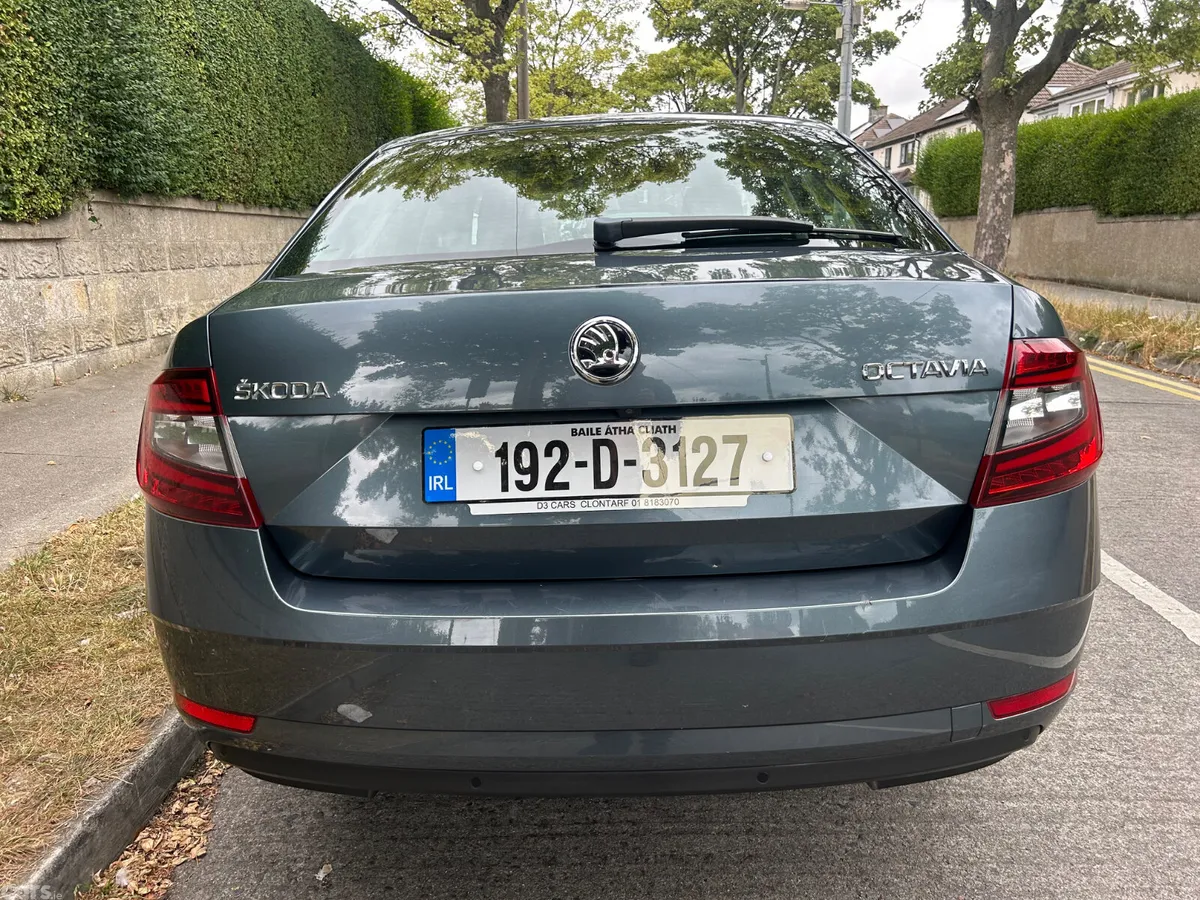 Skoda Octavia Saloon, Diesel, 2019, Black