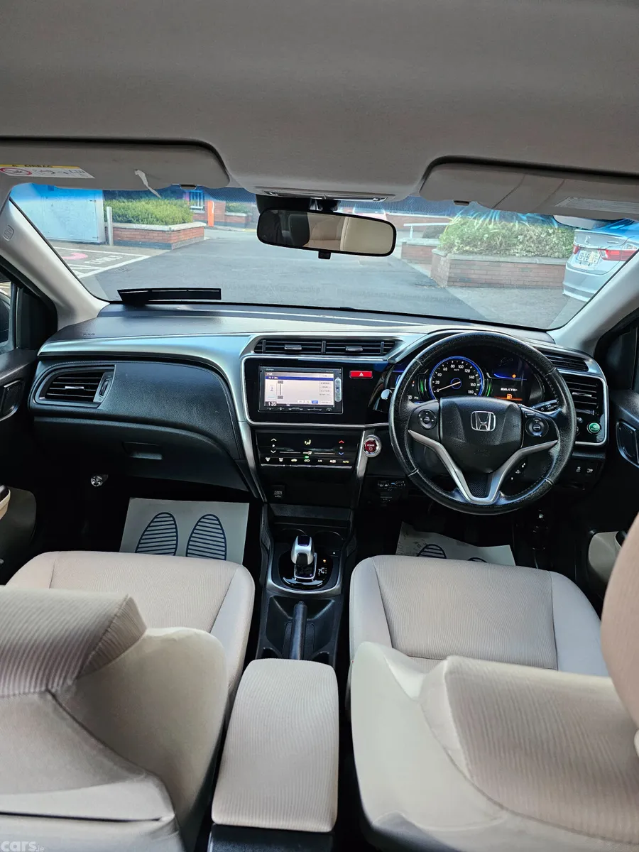 Honda Grace MPV, Petrol Hybrid, 2015, Brown