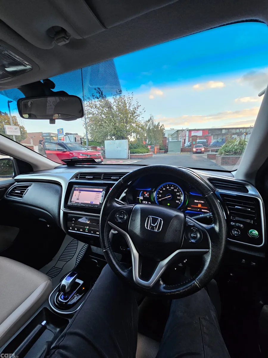Honda Grace MPV, Petrol Hybrid, 2015, Brown