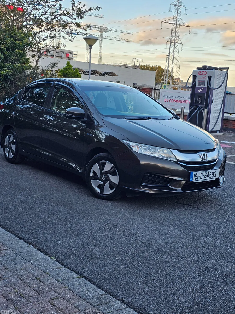 Honda Grace MPV, Petrol Hybrid, 2015, Brown