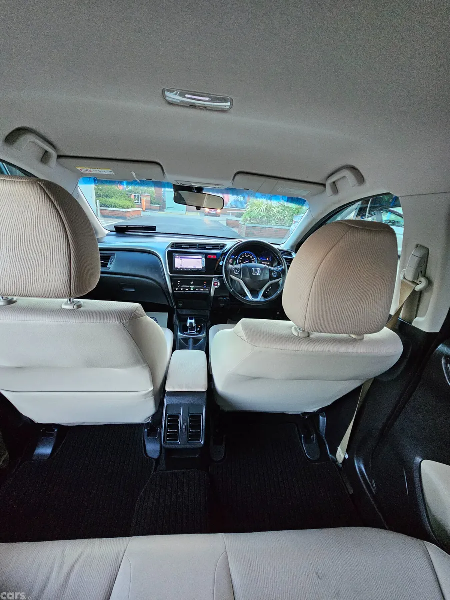 Honda Grace MPV, Petrol Hybrid, 2015, Brown