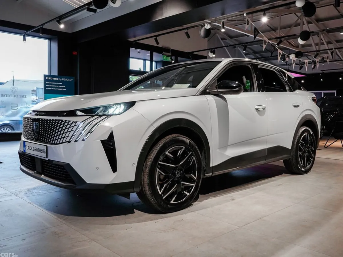 Peugeot 3008 MPV, Petrol Hybrid, 2026, White