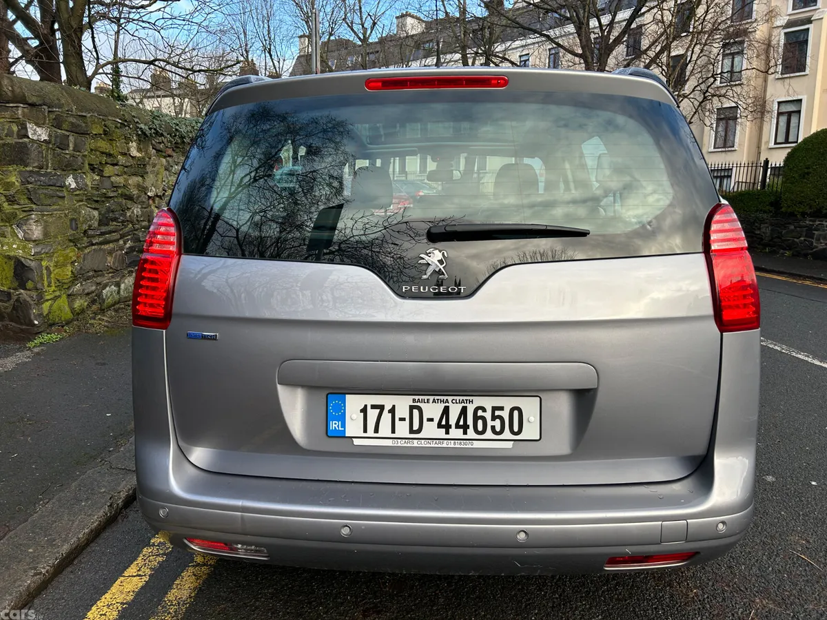 Peugeot 5008 MPV, Petrol, 2017, Grey