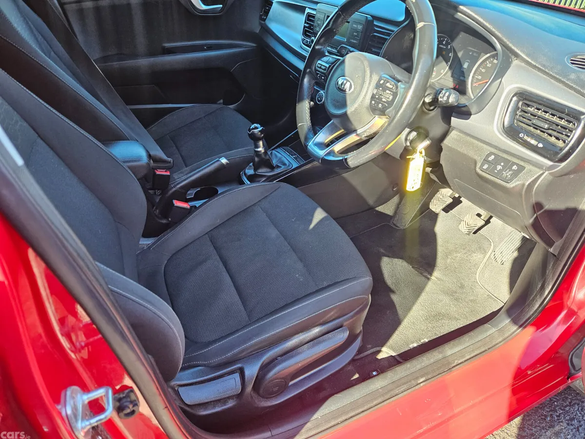 Kia Rio Hatchback, Petrol, 2017, Red