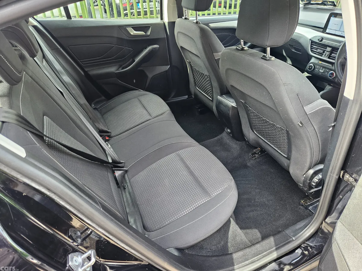 Ford Focus Hatchback, Diesel, 2020, Black