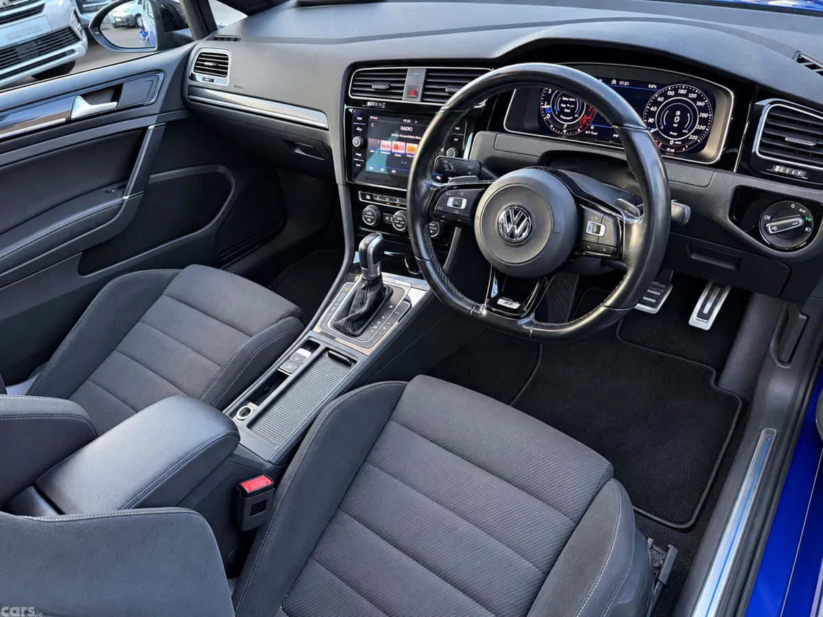 Volkswagen Golf Hatchback, Petrol, 2018, Blue