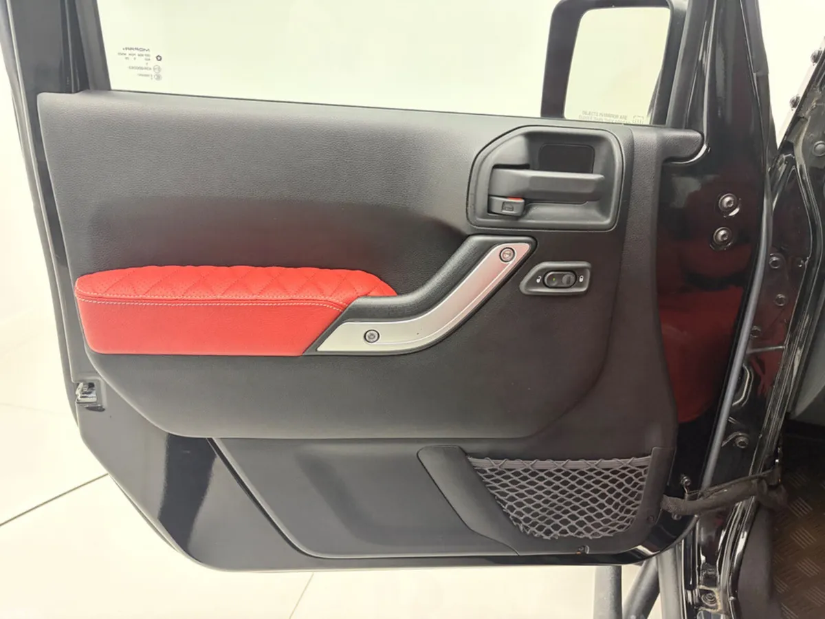 Jeep Wrangler Estate, Diesel, 2015, Black