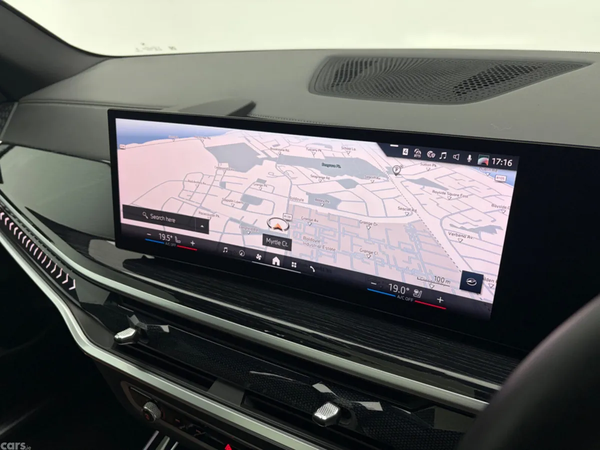 BMW X5 Estate, Petrol Plug-in Hybrid, 2023, White