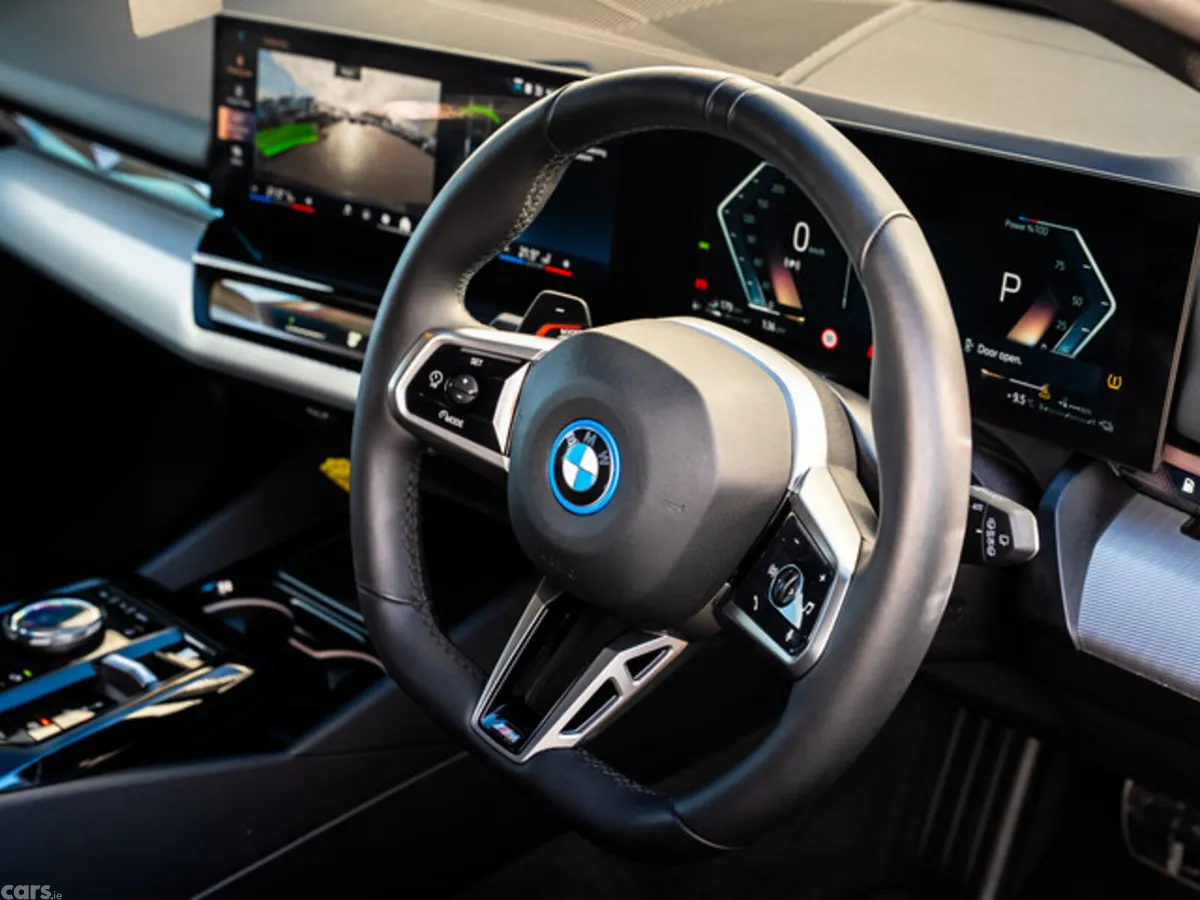 BMW 5-Series Estate, Petrol Plug-in Hybrid, 2024, Grey