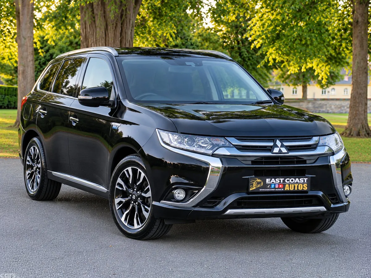 Mitsubishi Outlander SUV, Petrol Plug-in Hybrid, 2018, Black