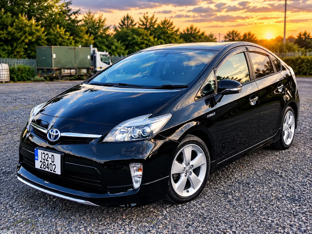 Toyota Prius Saloon, Petrol Hybrid, 2013, Black