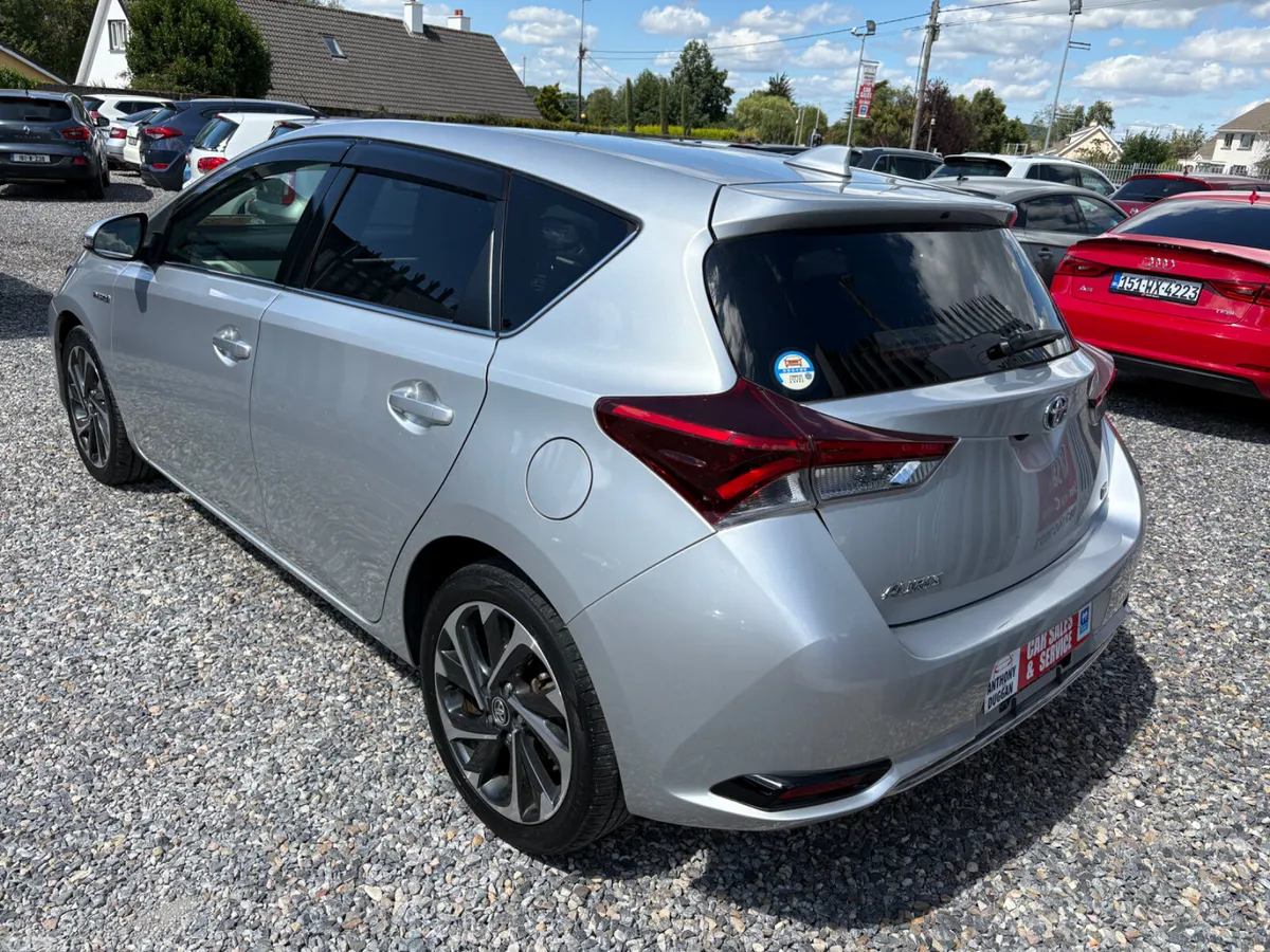 Toyota Auris Hatchback, Petrol Hybrid, 2017, Silver