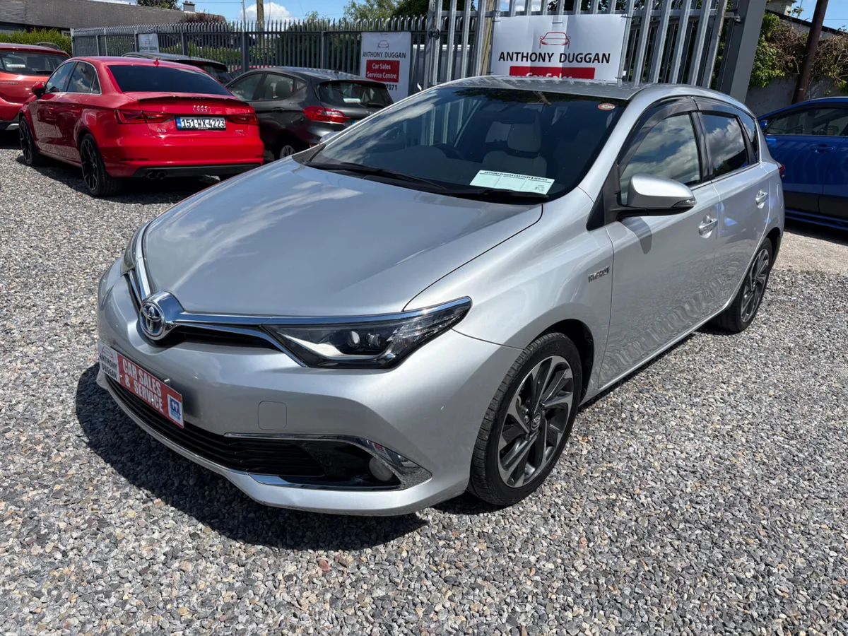 Toyota Auris Hatchback, Petrol Hybrid, 2017, Silver