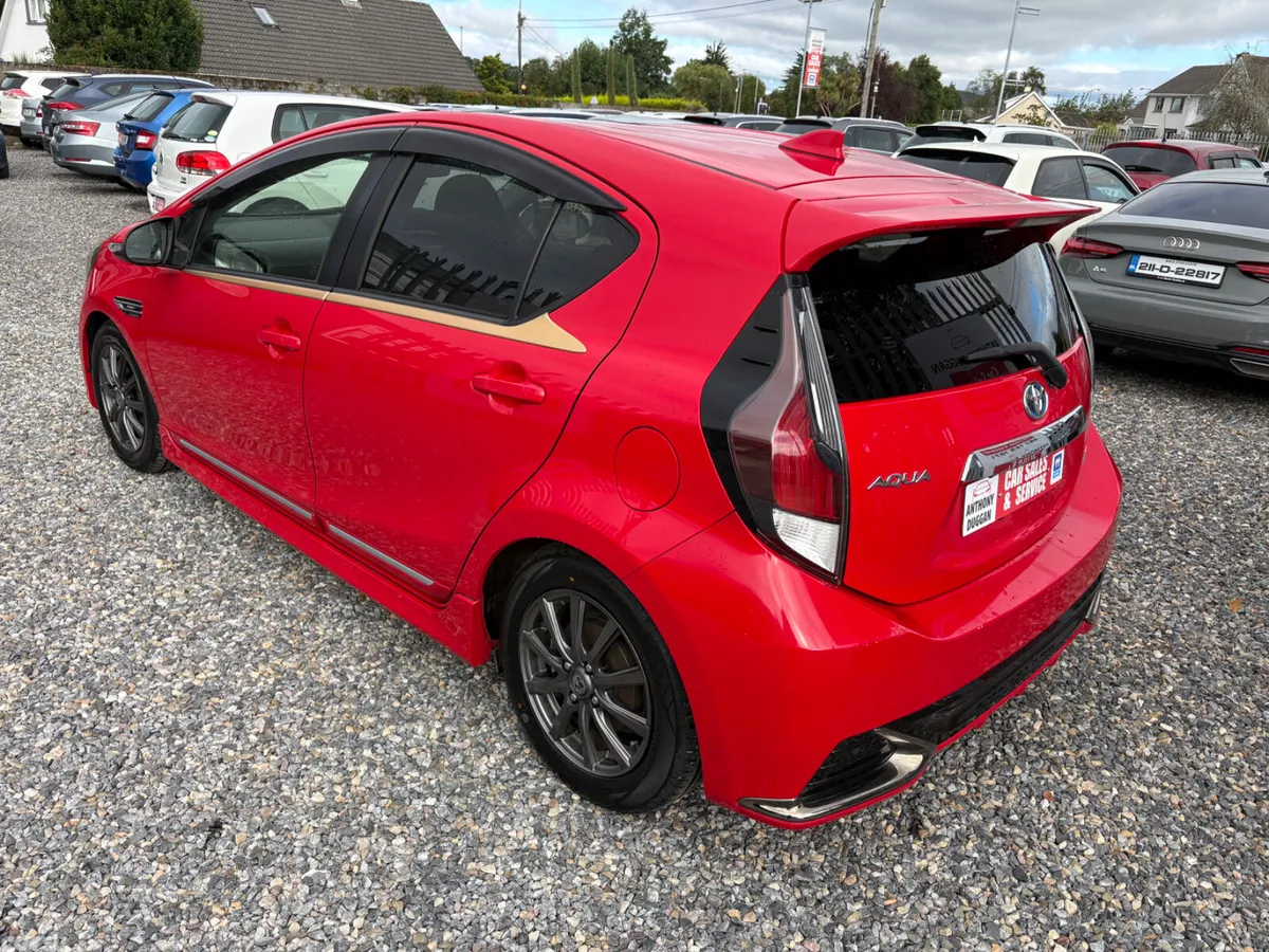 Toyota Aqua Hatchback, Petrol Hybrid, 2015, Red