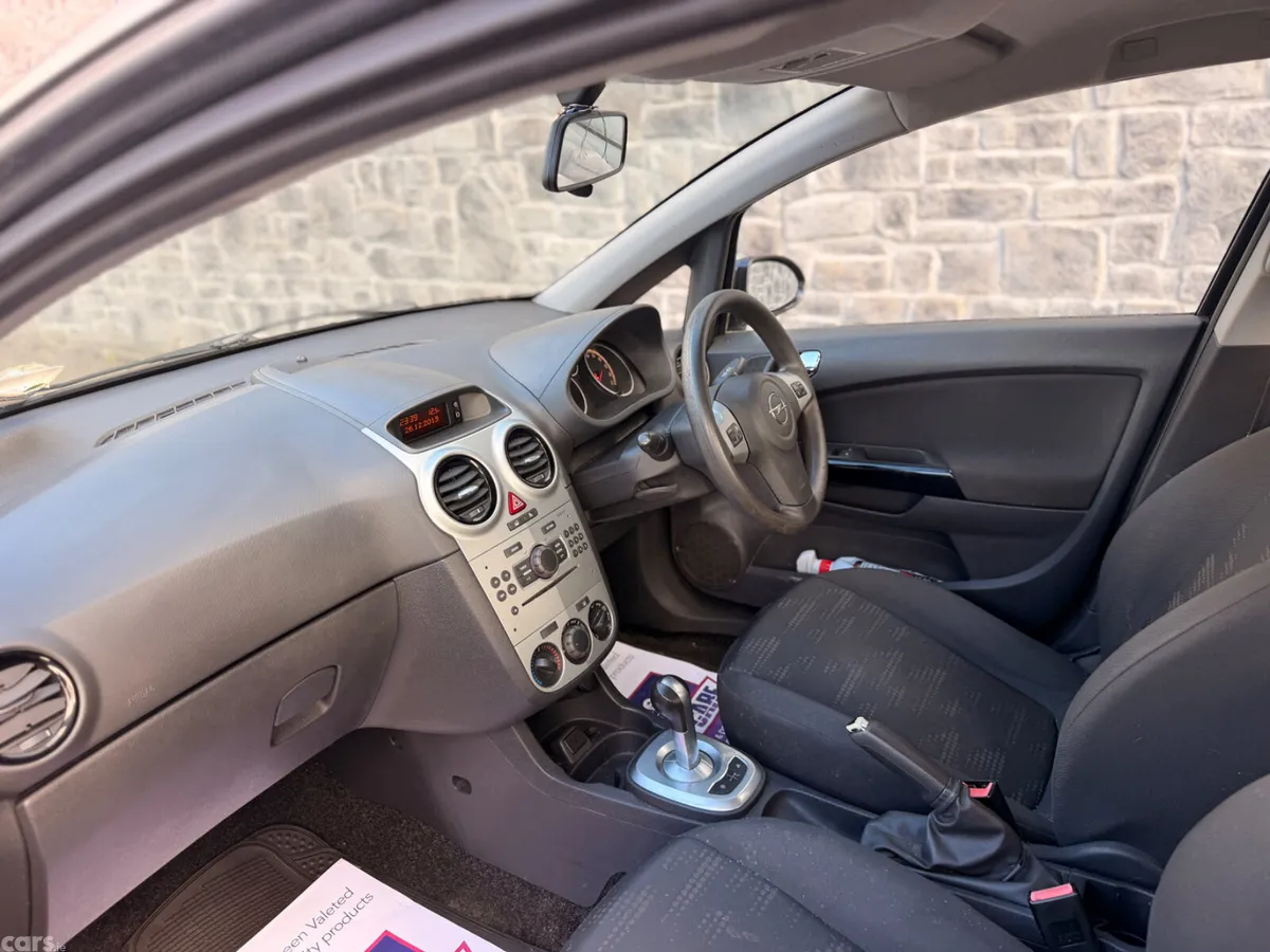 Opel Corsa Hatchback, Petrol, 2014, Black