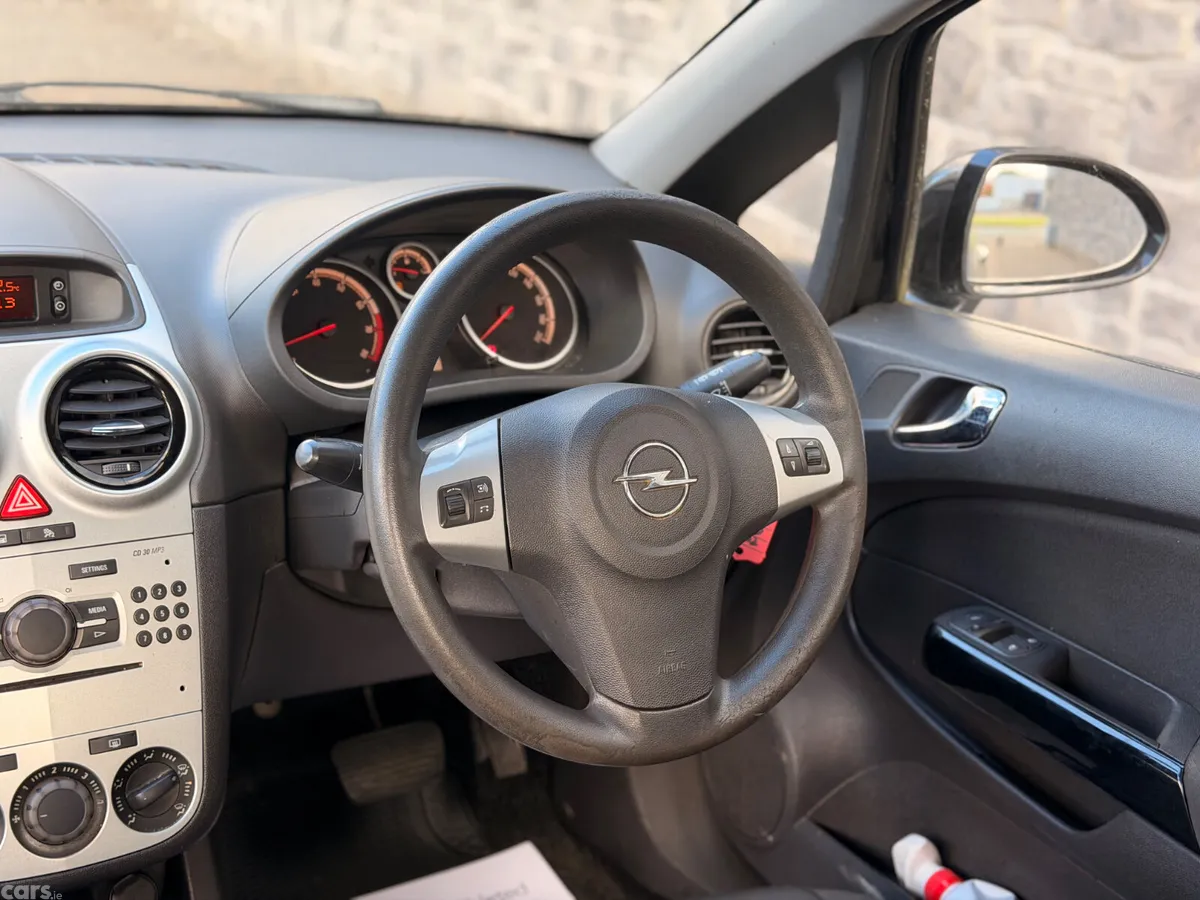 Opel Corsa Hatchback, Petrol, 2014, Black