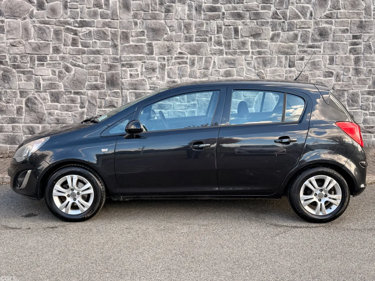 Opel Corsa Hatchback, Petrol, 2014, Black