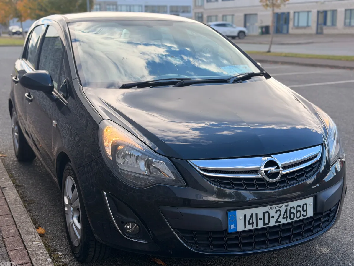 Opel Corsa Hatchback, Petrol, 2014, Black
