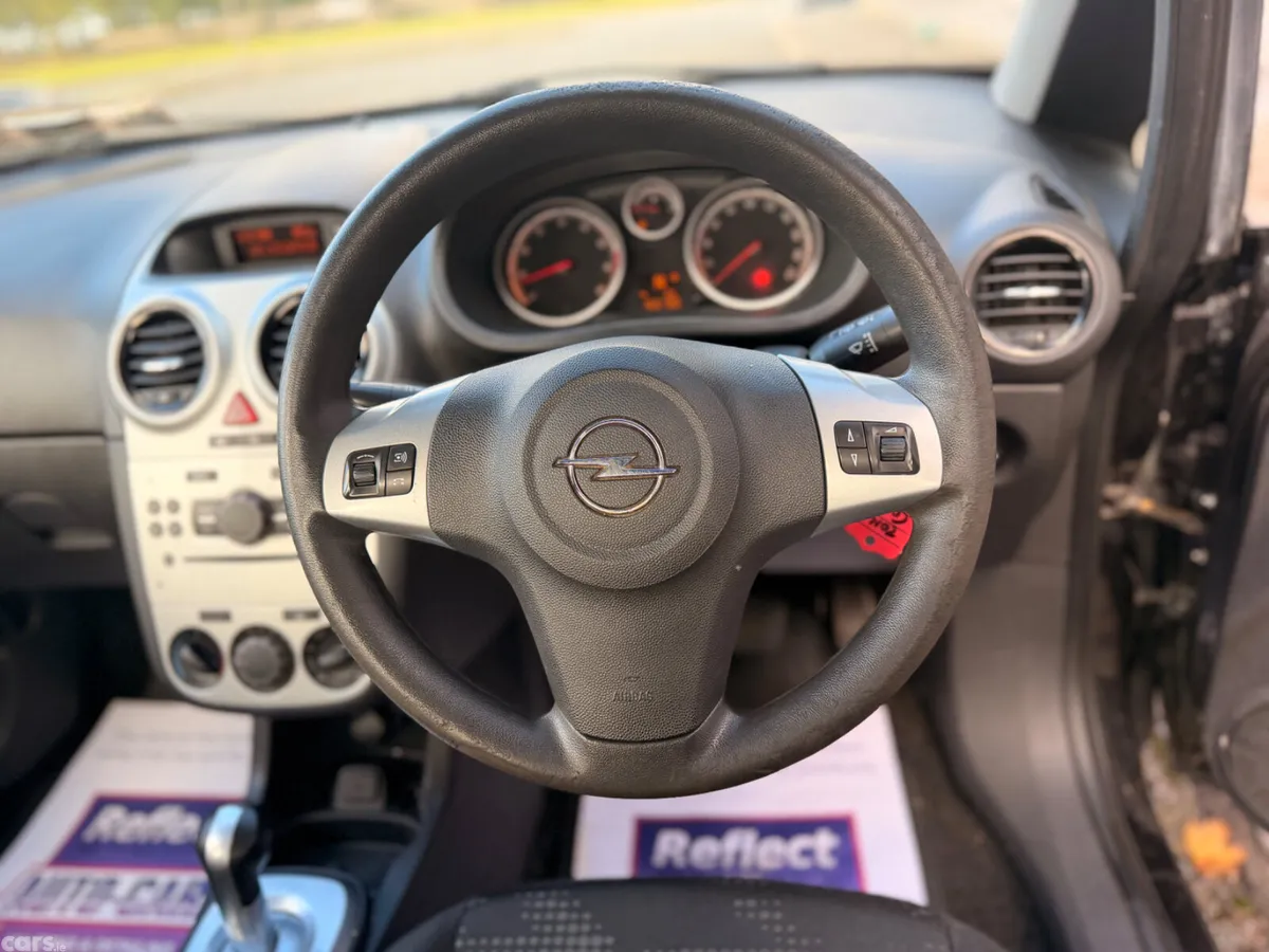 Opel Corsa Hatchback, Petrol, 2014, Black