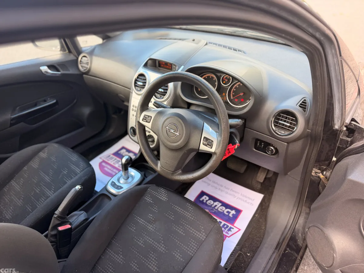 Opel Corsa Hatchback, Petrol, 2014, Black
