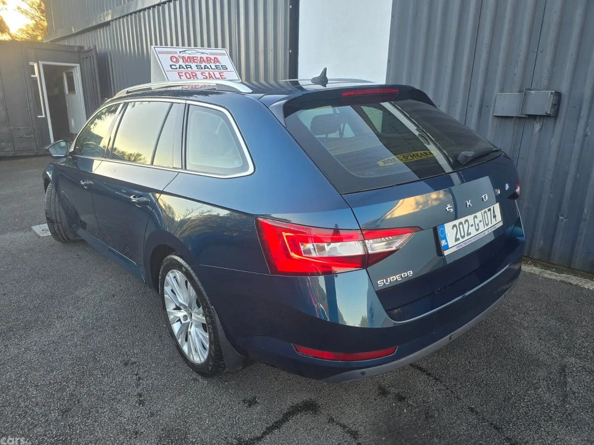 Skoda Superb Estate, Diesel, 2020, Blue